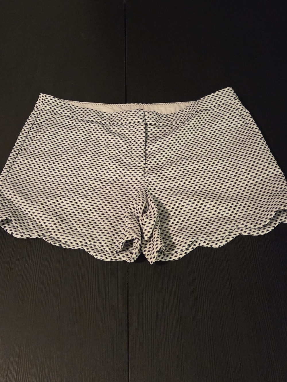 Cynthia Rowley Womens White Scalloped Hem Shorts with Black Dot Print Size 12